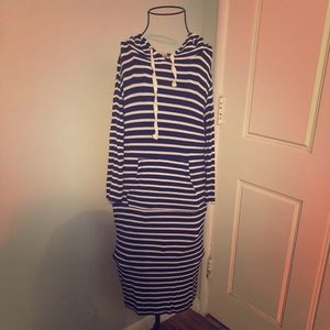 🖤Black and white striped T-shirt dress🖤
